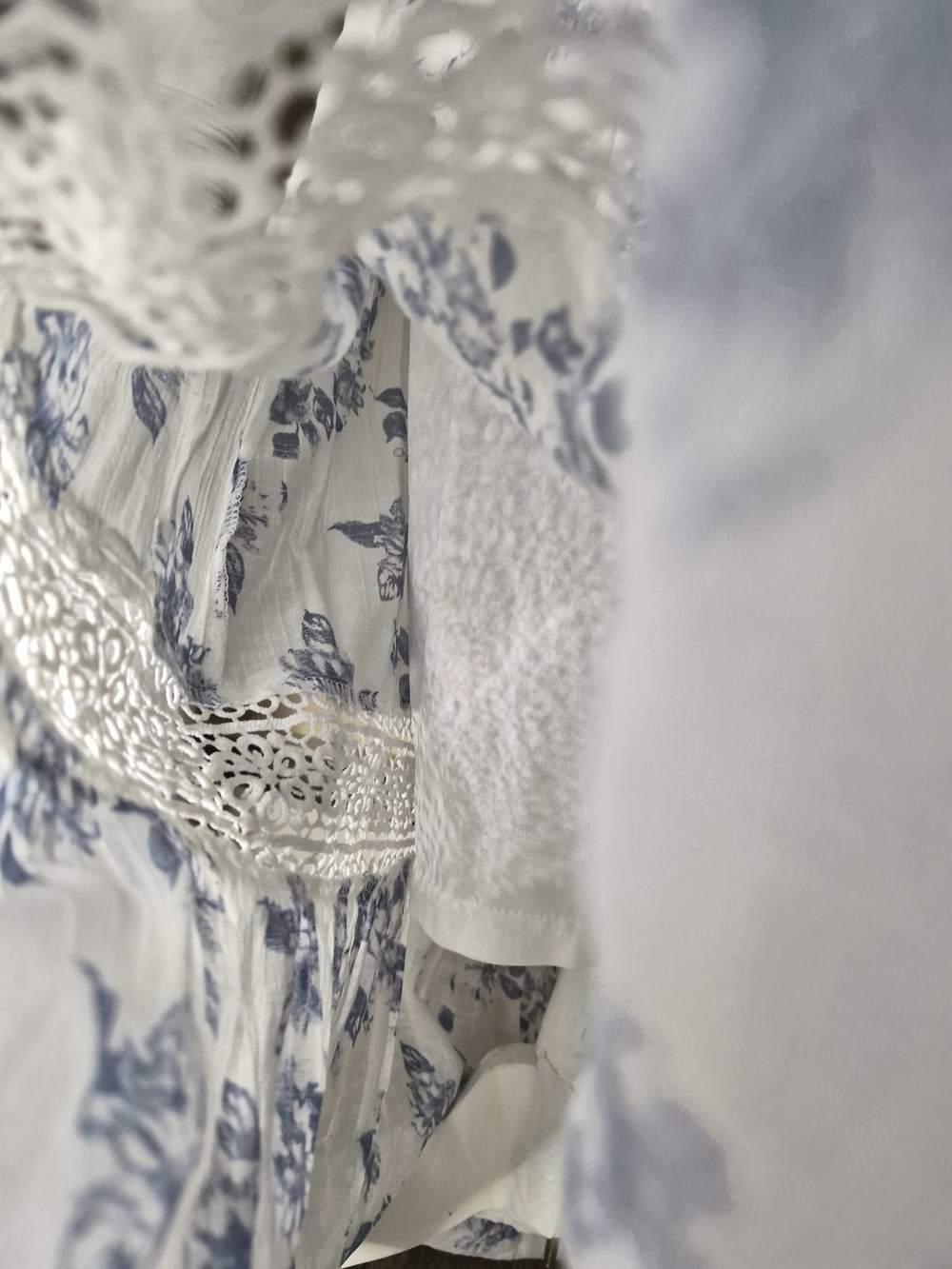 Igee Women's White & Blue Floral Print Maxi Toered Skirt - Picture 4 of 8